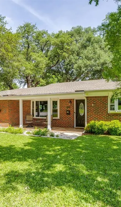 6424 Dakar Road W, Fort Worth TX 76116 - Photo 2