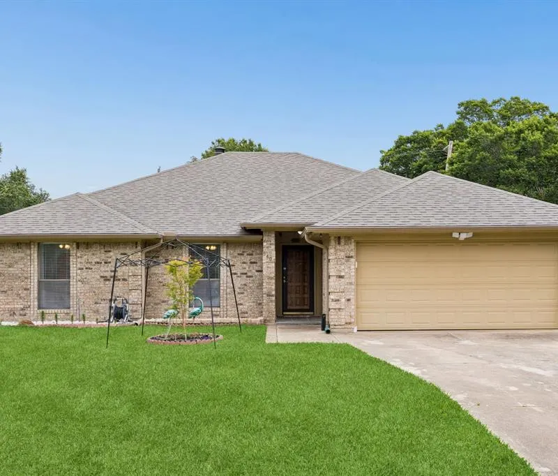 5401 Oak Branch Drive, Arlington TX 76016