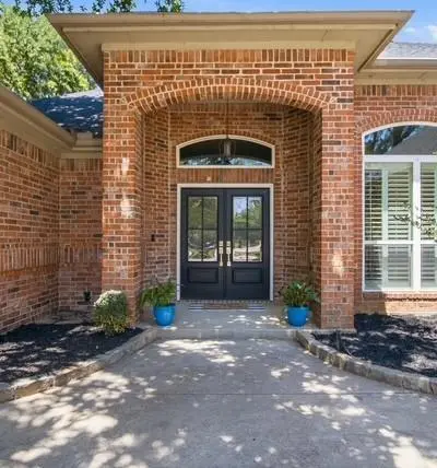 616 Indian Creek Drive, Trophy Club TX 76262 - Photo 2