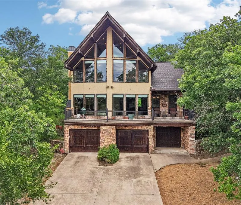 9205 Old Cross Timbers Road, Flower Mound TX 75022