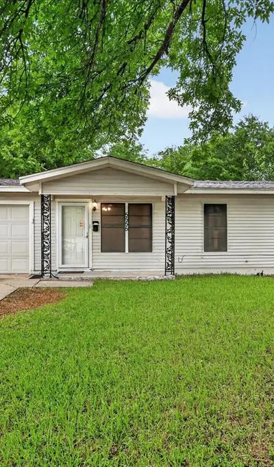 5555 Pinson Street, Fort Worth TX 76119