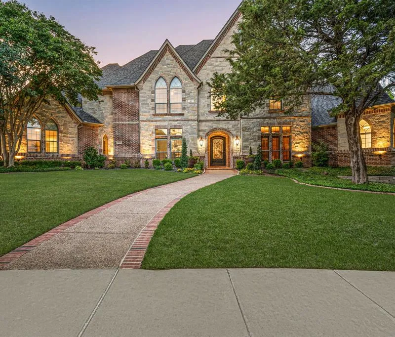 324 Oak Pointe Lane, Southlake TX 76092