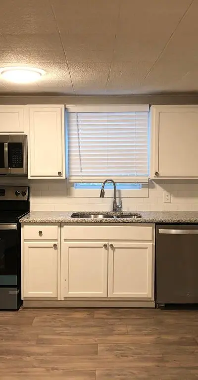 1310 S 5th Street, Bonham TX 75418 - Photo 3