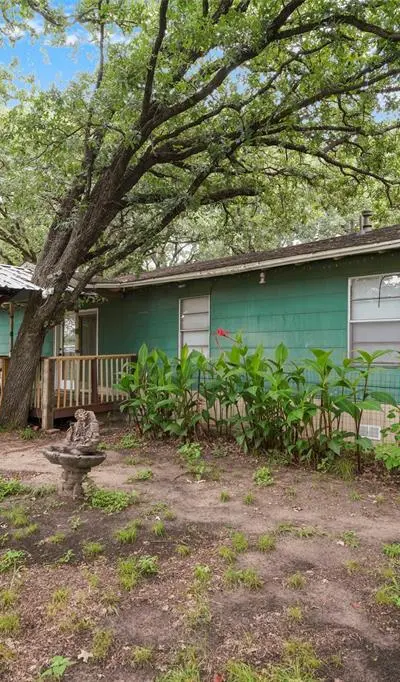 3016 Deep Well Road, Balch Springs TX 75180