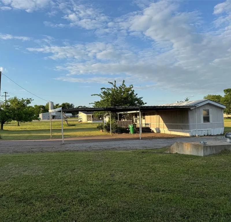 209 Mcelroy Street, Southmayd TX 76273