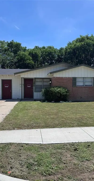 3879 Freddie Street, Fort Worth TX 76119