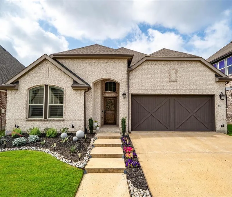 1437 11th Street, Argyle TX 76226