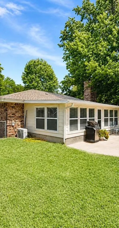 1207 Friona Street, Bowie TX 76230 - Photo 5