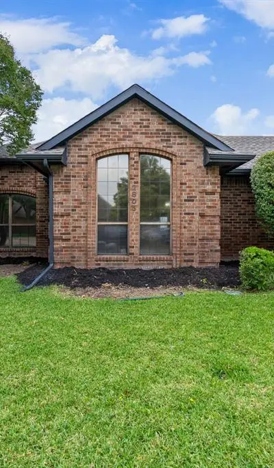 2805 Big Oaks Drive, Garland TX 75044 - Photo 2