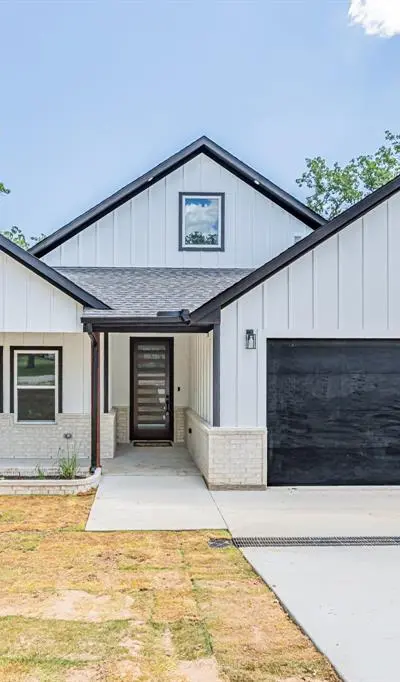 109 Gordons Circle, Runaway Bay TX 76426