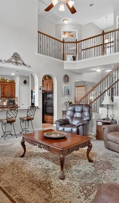17 Tallwood Lane, Edgecliff Village TX 76134 - Photo 4