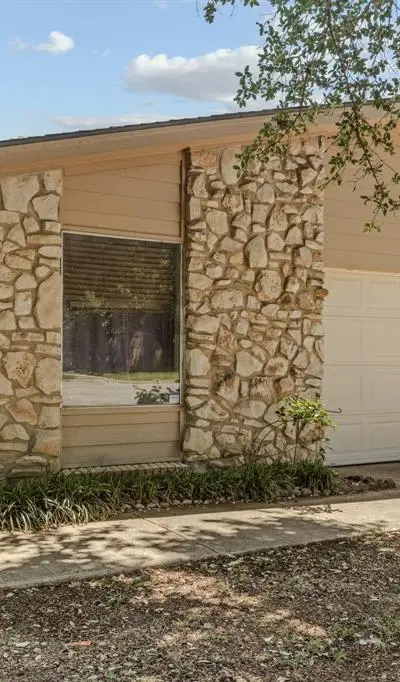 5732 Bonnie Wayne Street, Haltom City TX 76117 - Photo 3