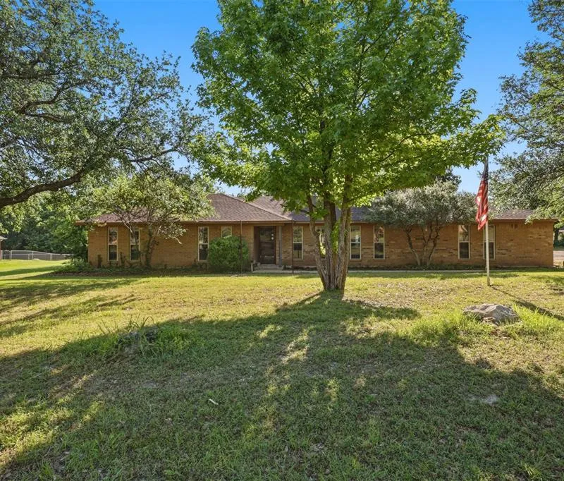 2701 Rolling Hills Drive, Sherman TX 75092