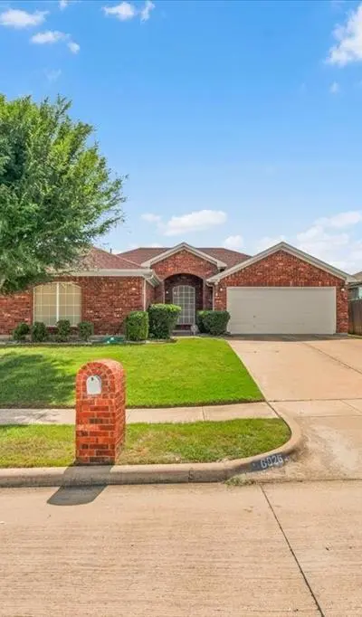 6926 MEADOW BEND Drive, Arlington TX 76002