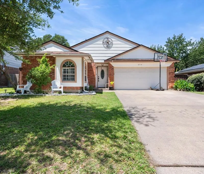 6716 Copperwood Court, Arlington TX 76001