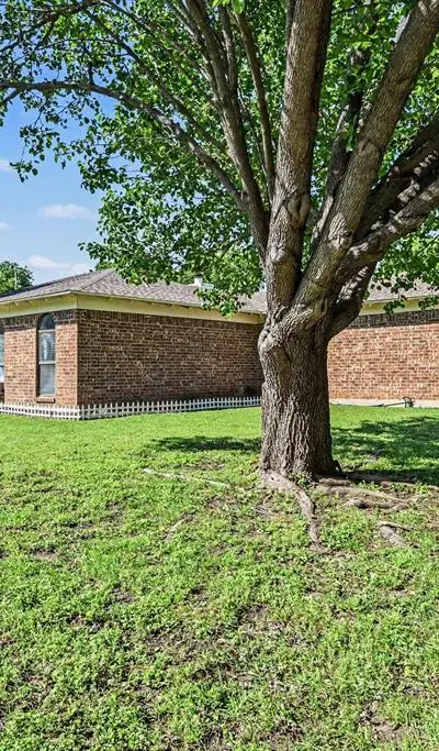 8553 James Court, White Settlement TX 76108 - Photo 3