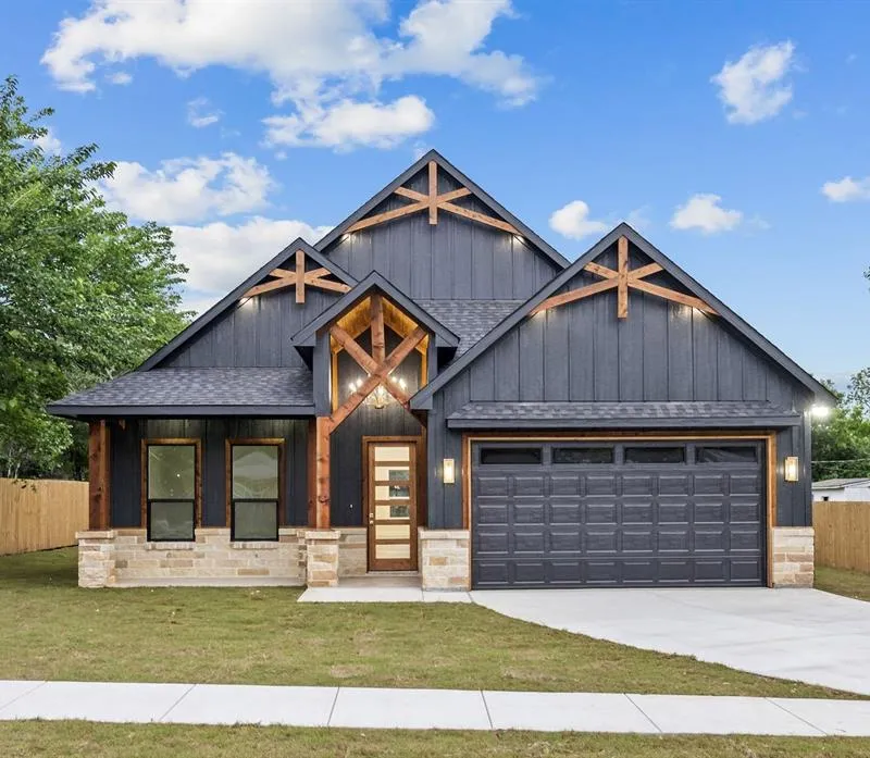 6029 Graham Street, Lake Worth TX 76135