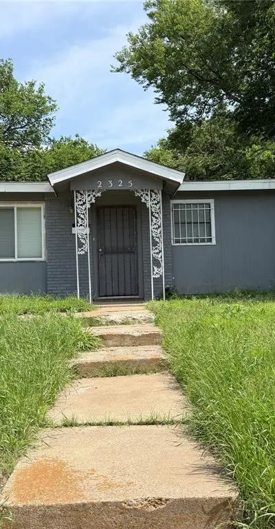 2325 Felder Lane, Fort Worth TX 76112 - Photo 2