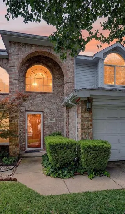 2105 Pritchard Drive, Grapevine TX 76051