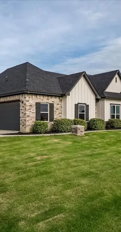 1040 Pioneer Crossing, Weatherford TX 76088 - Photo 2