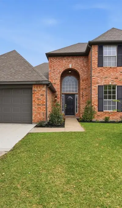 5953 Hillview Drive, Watauga TX 76148 - Photo 2