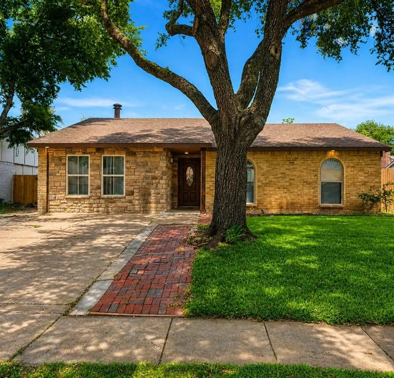 7119 Christie Lane, Dallas TX 75249