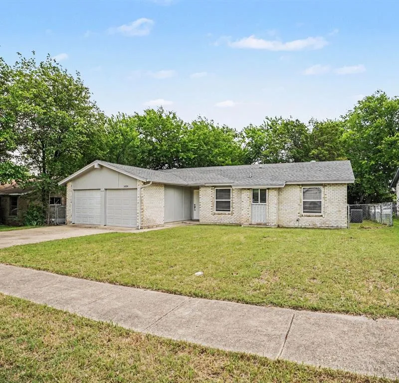 1434 Oakbrook Street, Lancaster TX 75134