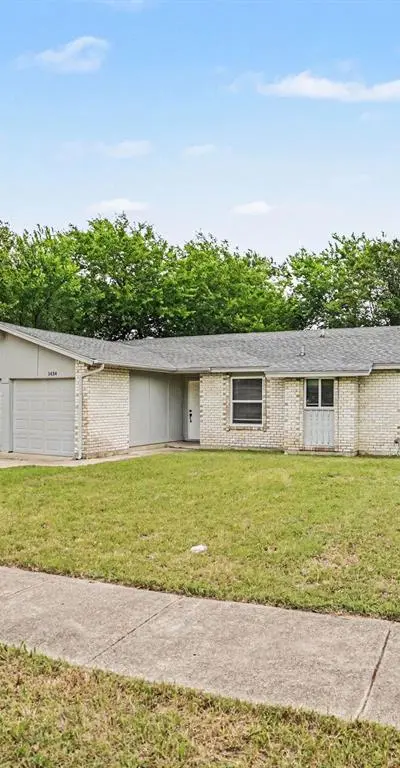 1434 Oakbrook Street, Lancaster TX 75134