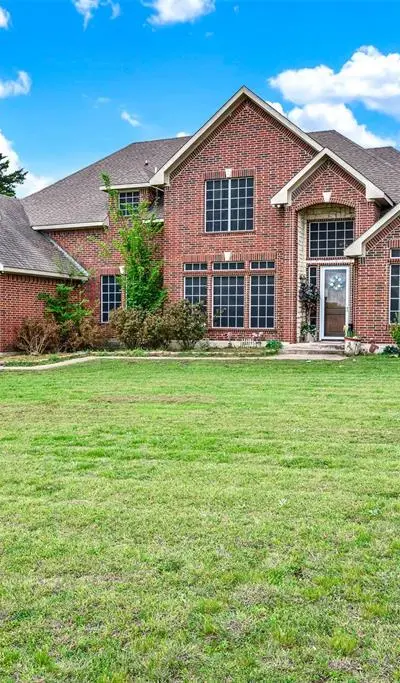 1915 Lillian Avenue, Glenn Heights TX 75154
