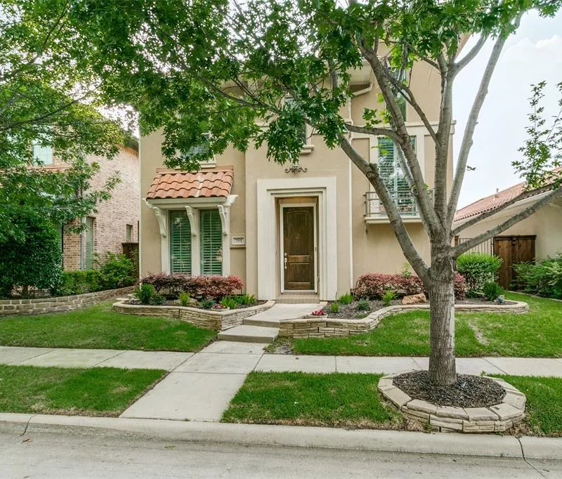 751 Laguna, Irving TX 75039