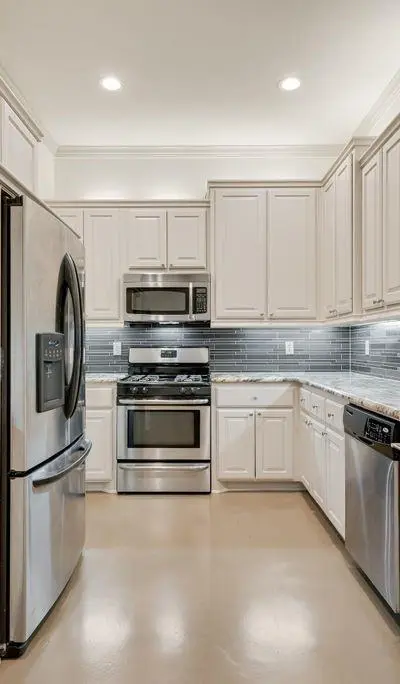 5113 Vandelia Street, Dallas TX 75235 - Photo 4