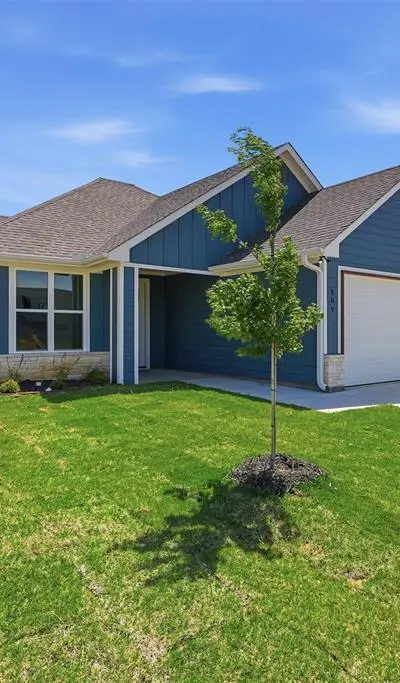 809 Lavender Court, Tolar TX 76476 - Photo 4