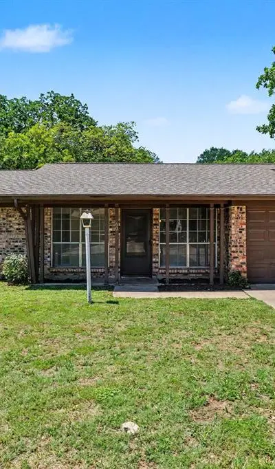 60 Somerset Terrace, Bedford TX 76022