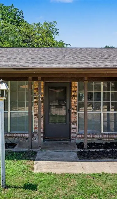 60 Somerset Terrace, Bedford TX 76022 - Photo 4