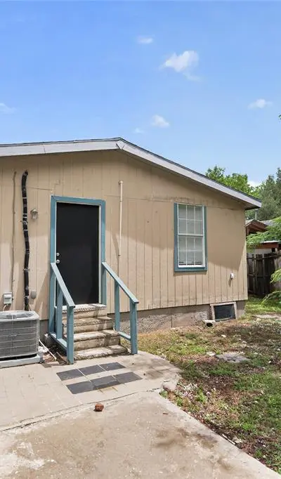 8914 Cardella Avenue, Dallas TX 75217 - Photo 3