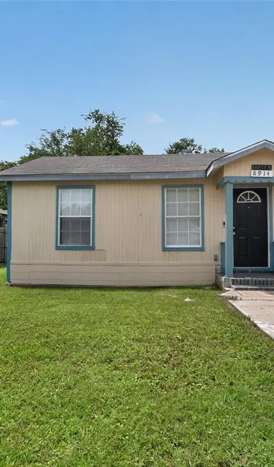 8914 Cardella Avenue, Dallas TX 75217 - Photo 4
