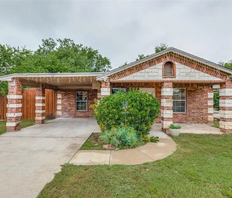 3112 Olive Place, Fort Worth TX 76116