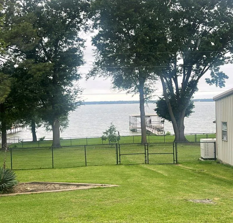 7403 Circle View, Lone Oak TX 75453
