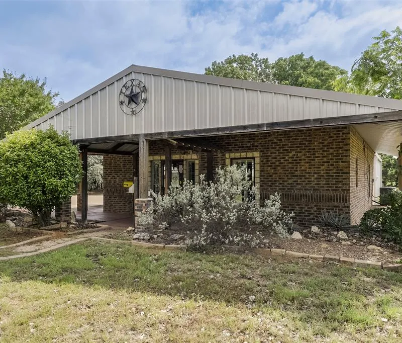 3625 Carla Court, Granbury TX 76049