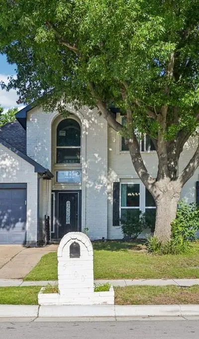 5100 Redwater Drive, Arlington TX 76018 - Photo 3