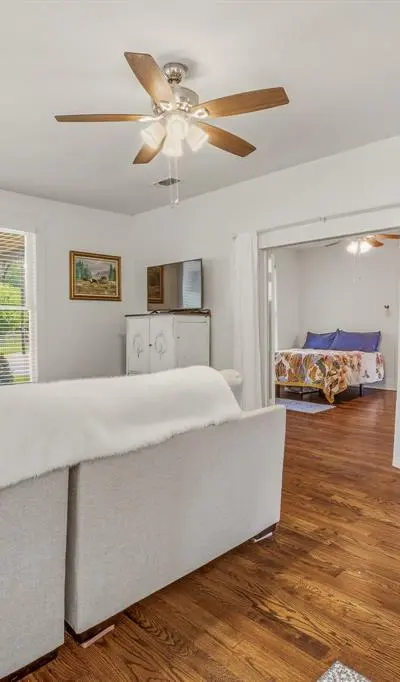 910 S Waco Street, Weatherford TX 76086 - Photo 5