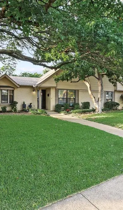 3785 Crown Shore Drive, Dallas TX 75244 - Photo 2