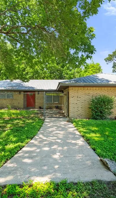 815 N Wright Avenue, Kerens TX 75144