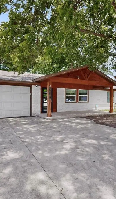 805 Buena Vista Drive, Arlington TX 76010