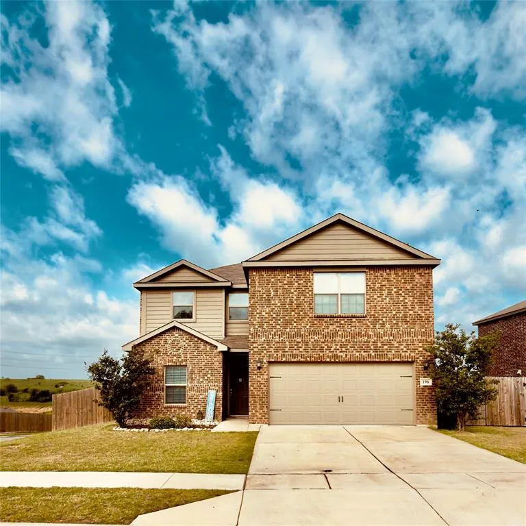 196 Cattlemans Creek Road W, Newark TX 76071