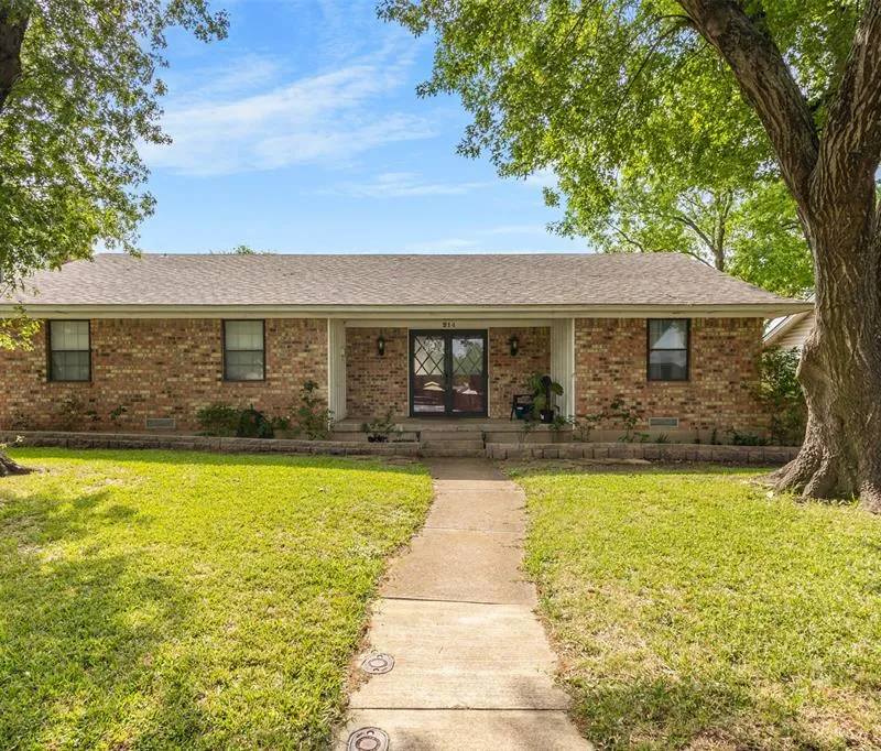 214 S Alexander Avenue, Duncanville TX 75116