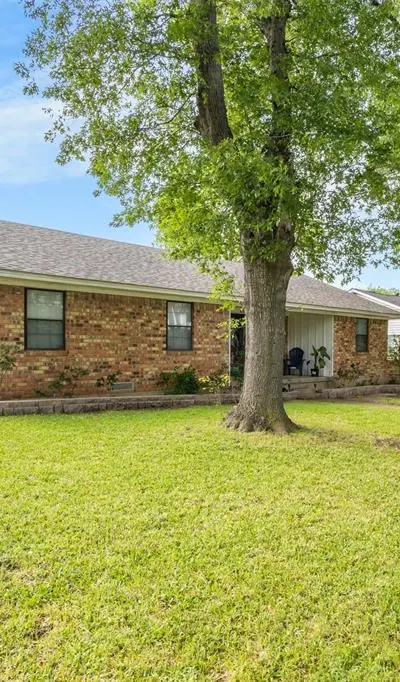 214 S Alexander Avenue, Duncanville TX 75116 - Photo 3