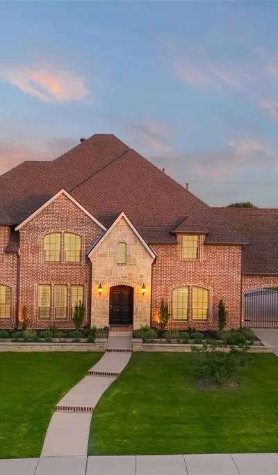 1302 Featherwood Drive, Murphy TX 75094