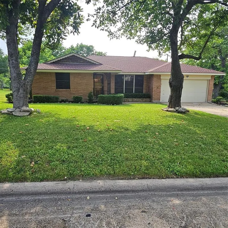 5907 Shady Crest Trail, Dallas TX 75241