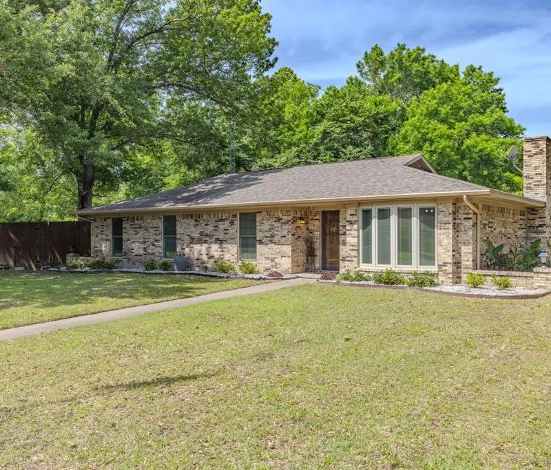 3026 Arapaho Road, Commerce TX 75428